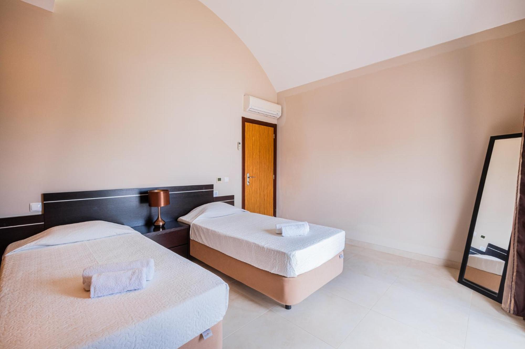 Capetown Marina Luxury Villa - Private Pool Албуфейра Екстериор снимка